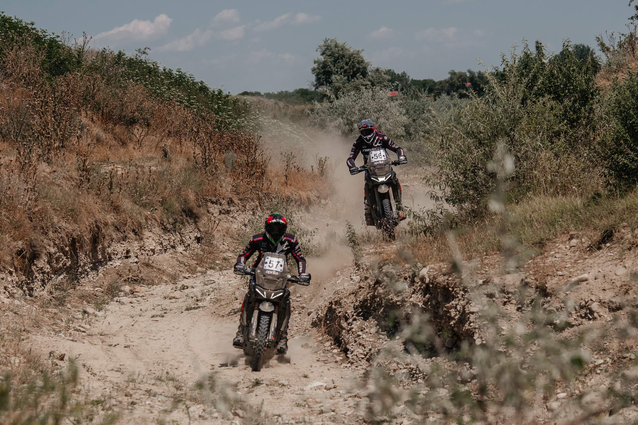Az Aprilia Tuareg Racing teljes dominanciája a Ro Rally Maratonon: első kettő összesítésben és mesterhármas